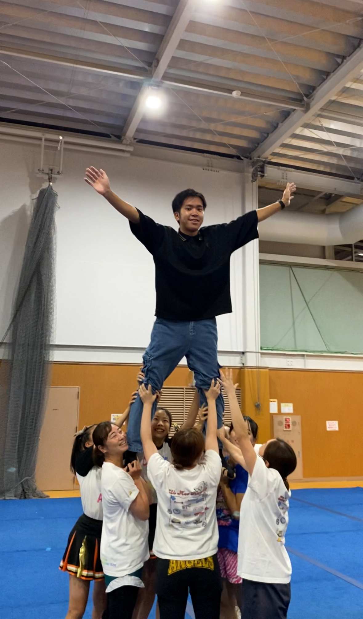 チアホーン　ノーブランド　約３０年前 出演者紹介】小中学生が成人男性を持ち上げる！？“大船チア